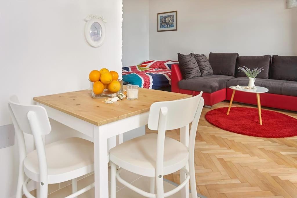 Studio Apartment One Sun Lovran Luaran gambar
